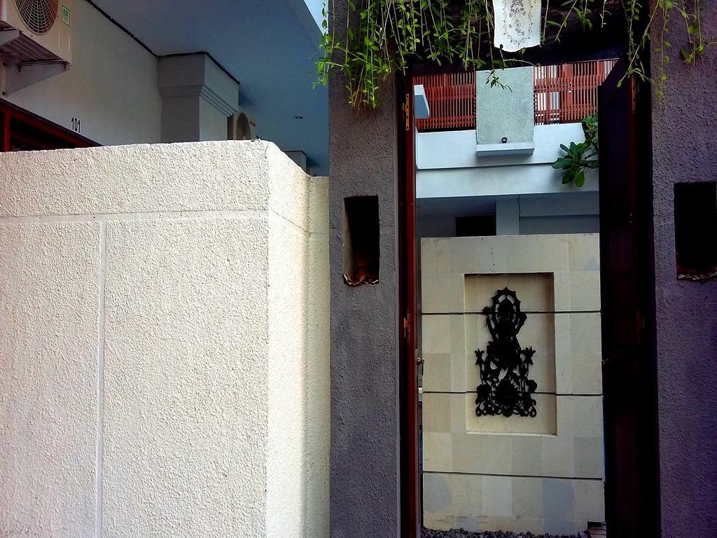 Reddoorz At Kerobokan Seminyak 2 Buitenkant foto