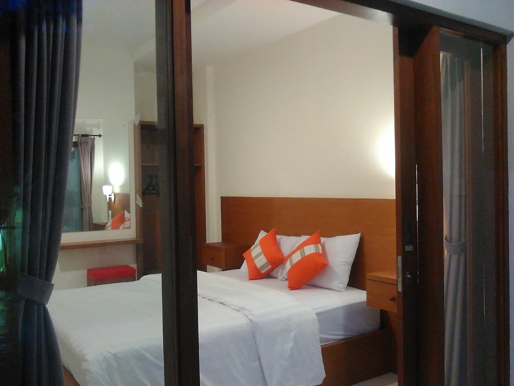 Reddoorz At Kerobokan Seminyak 2 Buitenkant foto